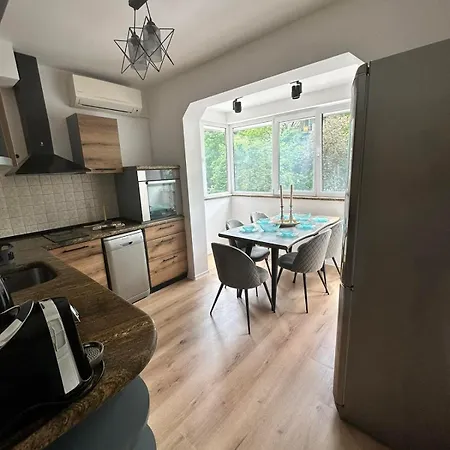 City Dream 2br Apartment